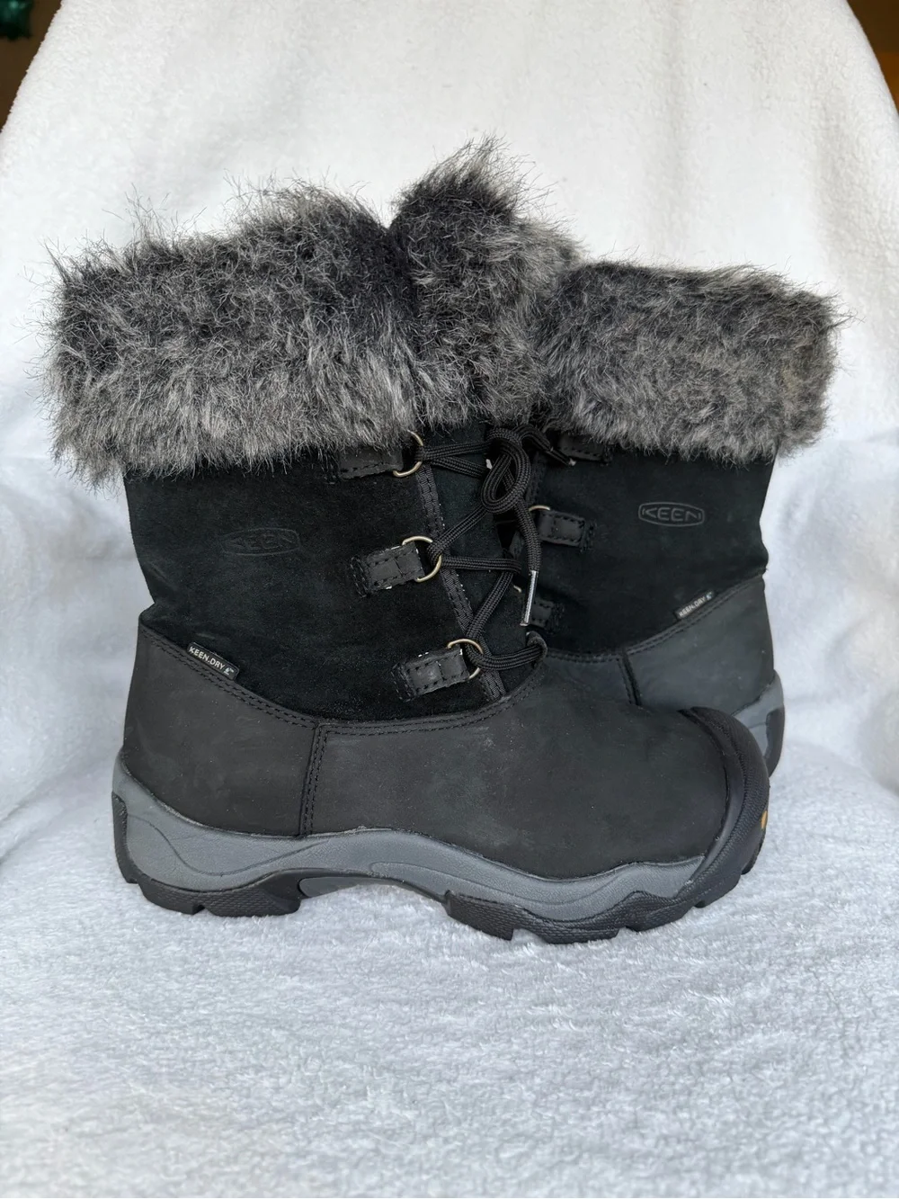 KEEN Helena Women's Waterproof Insulated Leather Boots Faux Fur Lace Up Size 7